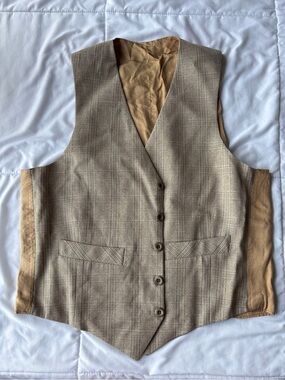 Classic Men's Tailored Vest in Light Brown Plaid